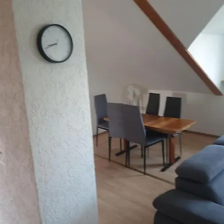 Schoene Zentral דירה *